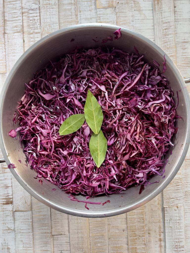 Red cabbage with spices