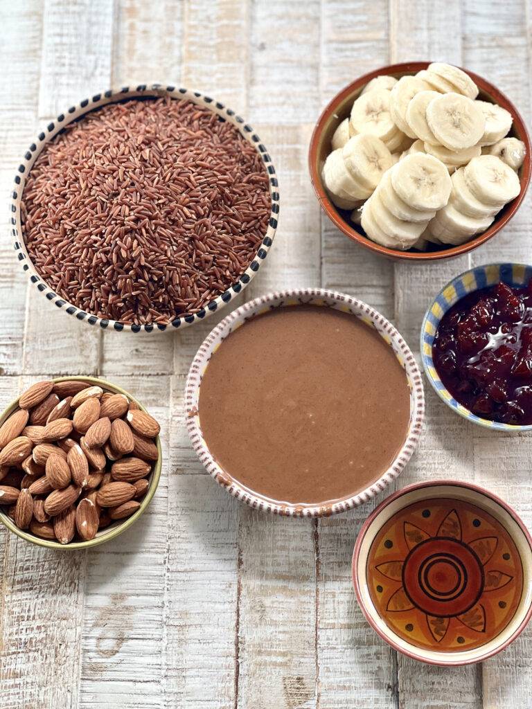 Ingredients for making sweet rice porridge in little bowls